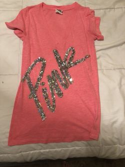 VS PINK NEON VNECK