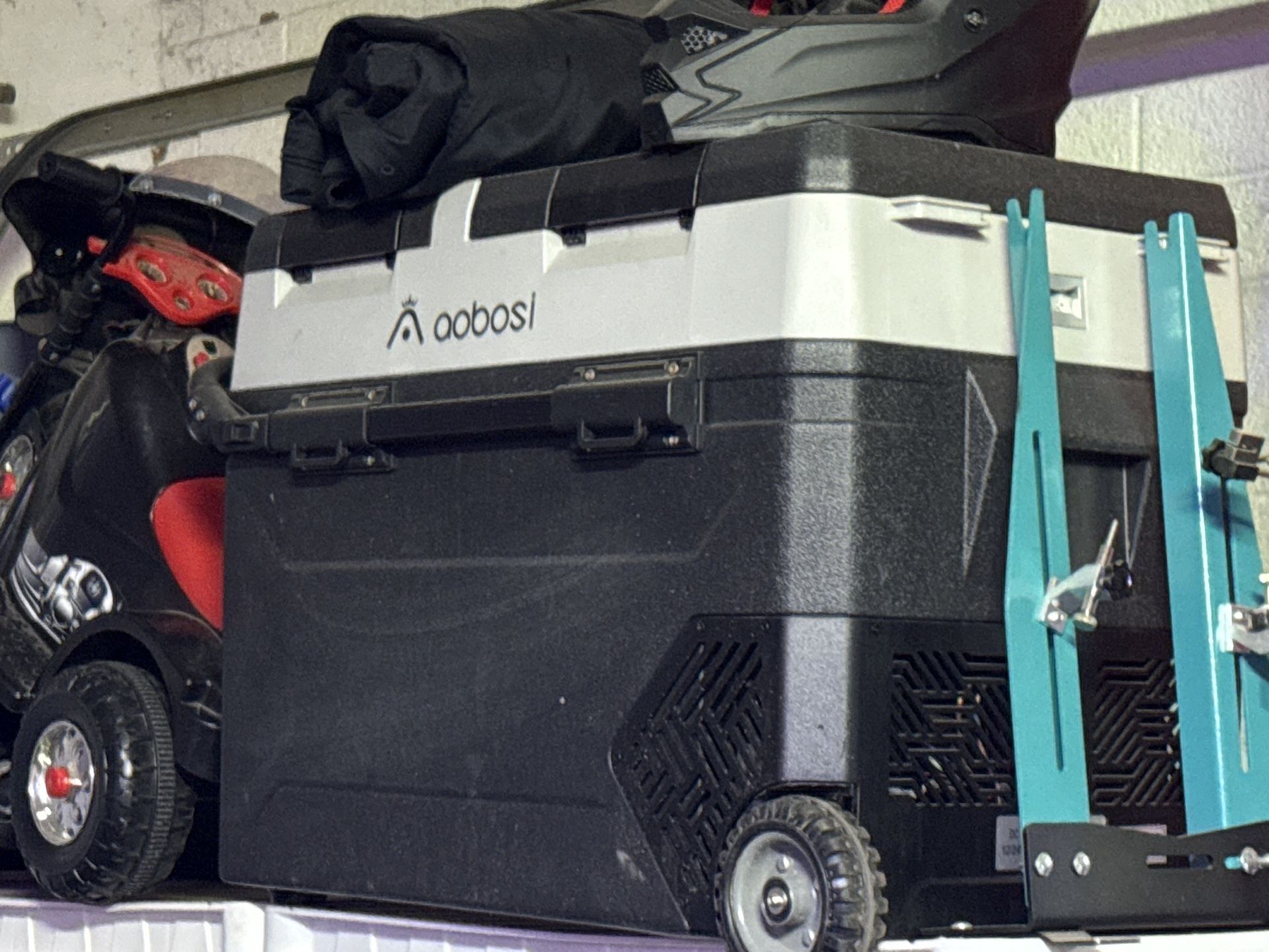 AAOBOSI large Portable fridge And Freezer, Used Once