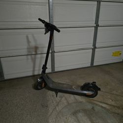 NIU scooter 17.4mph