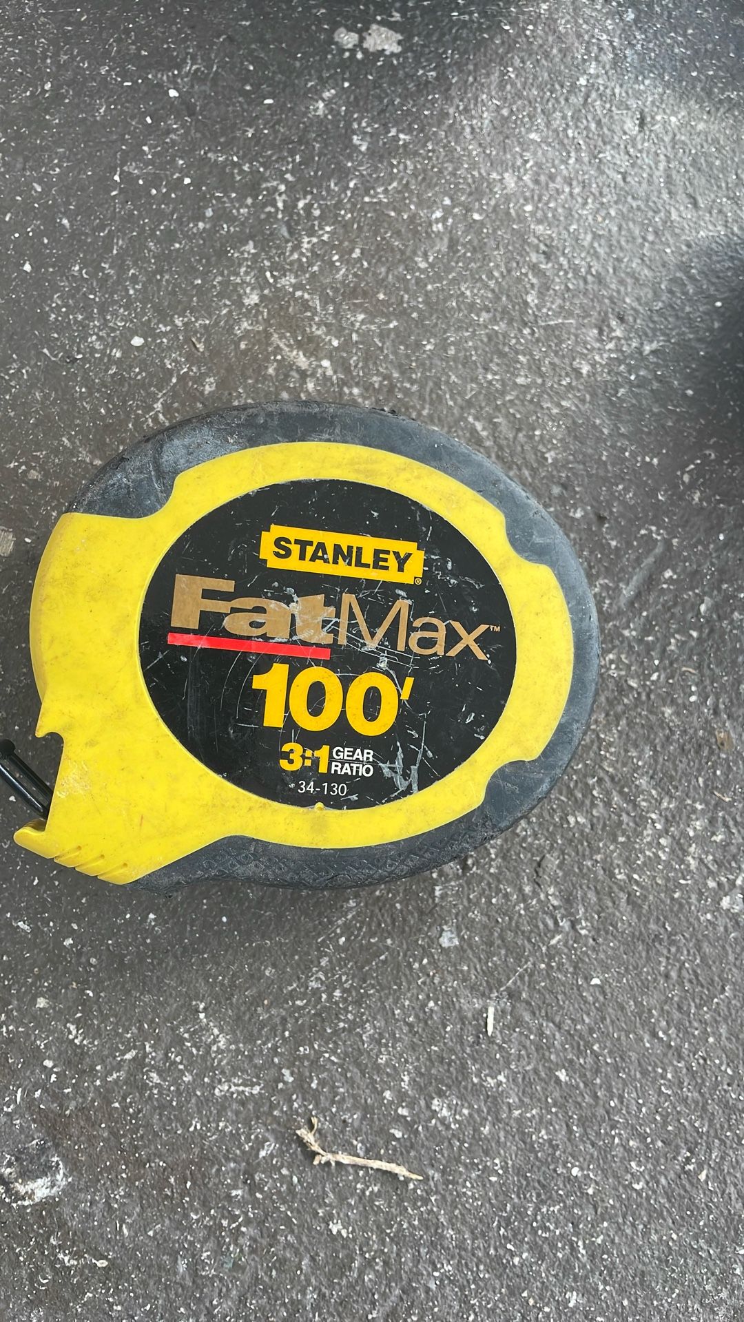 100 ft Tape measure 