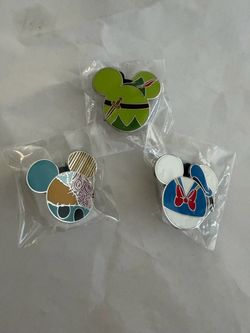 Tokyo Disneyland Pins