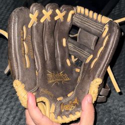 Rawlings Right Hand Catch Glove 10 1/2 