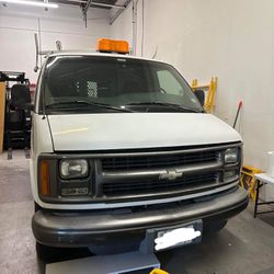 2002 Chevrolet Express