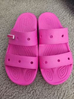 Women's Croc size 7