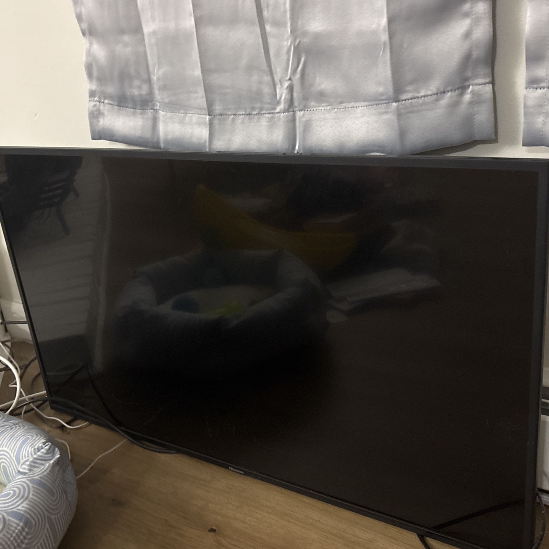 Samsung Smart TV 43* $200 OBO