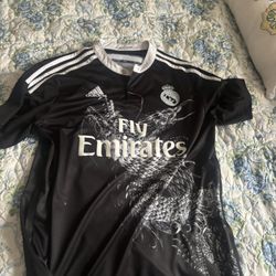 Real Madrid shirt large