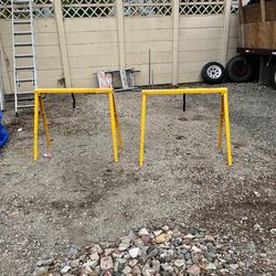 2 Metal collapsible Sawhorses