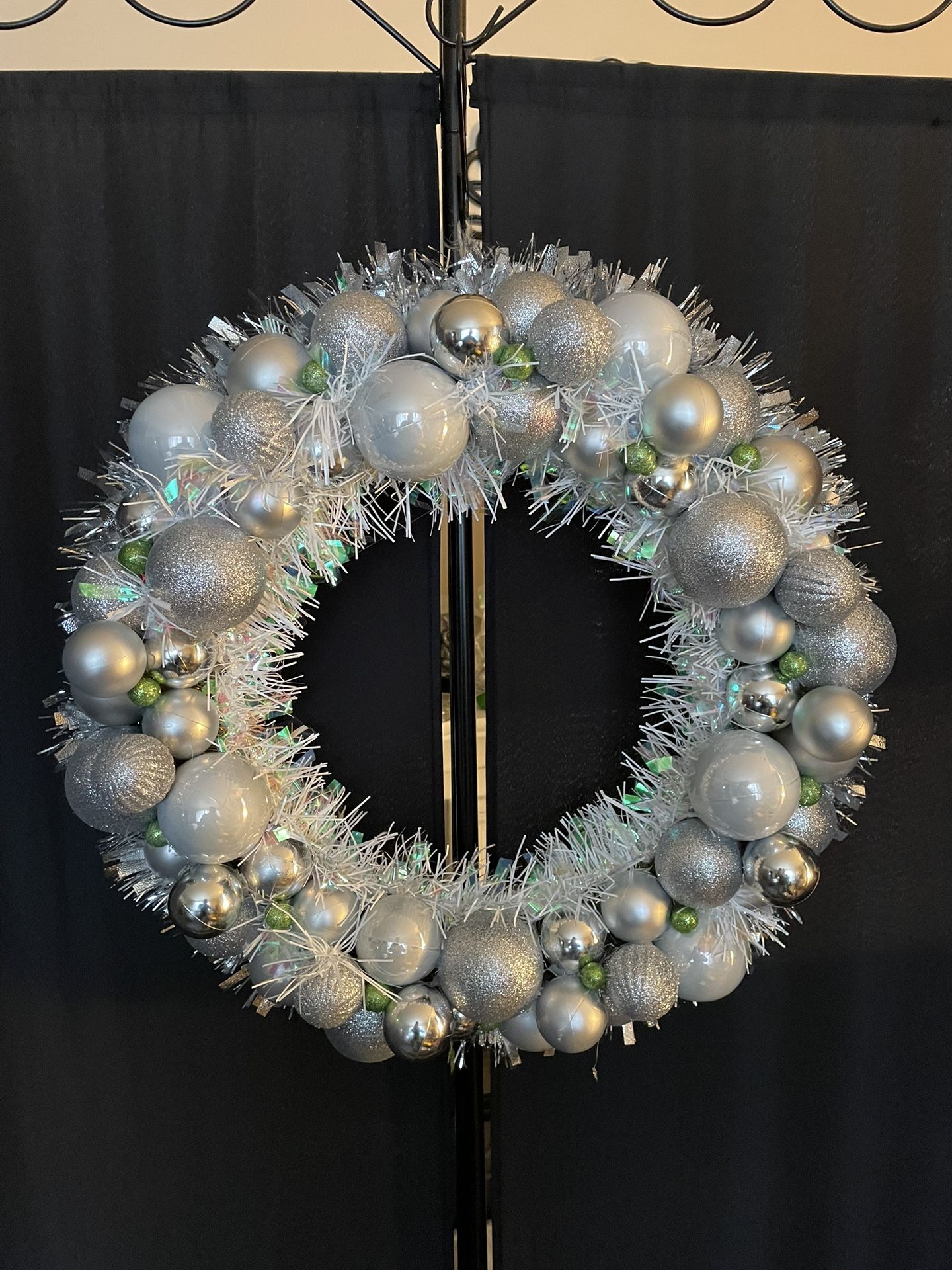 Holiday Wreath (12”)