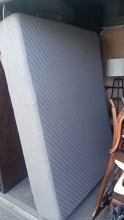 Full size mattress