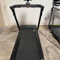 Centr Treadmill 