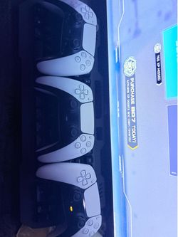 3 play station controllers