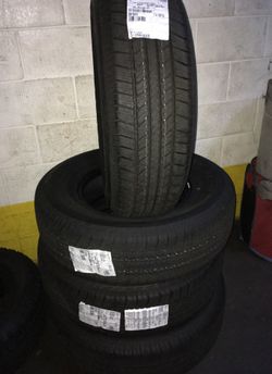 Bridgestone 265-70R17