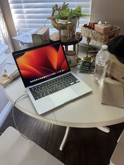 MacBook Pro 13 Inch 2020, Two Thunderbolt, 3 Ports