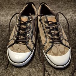Coach Size 9