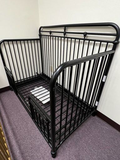 Black Metal Baby Crib