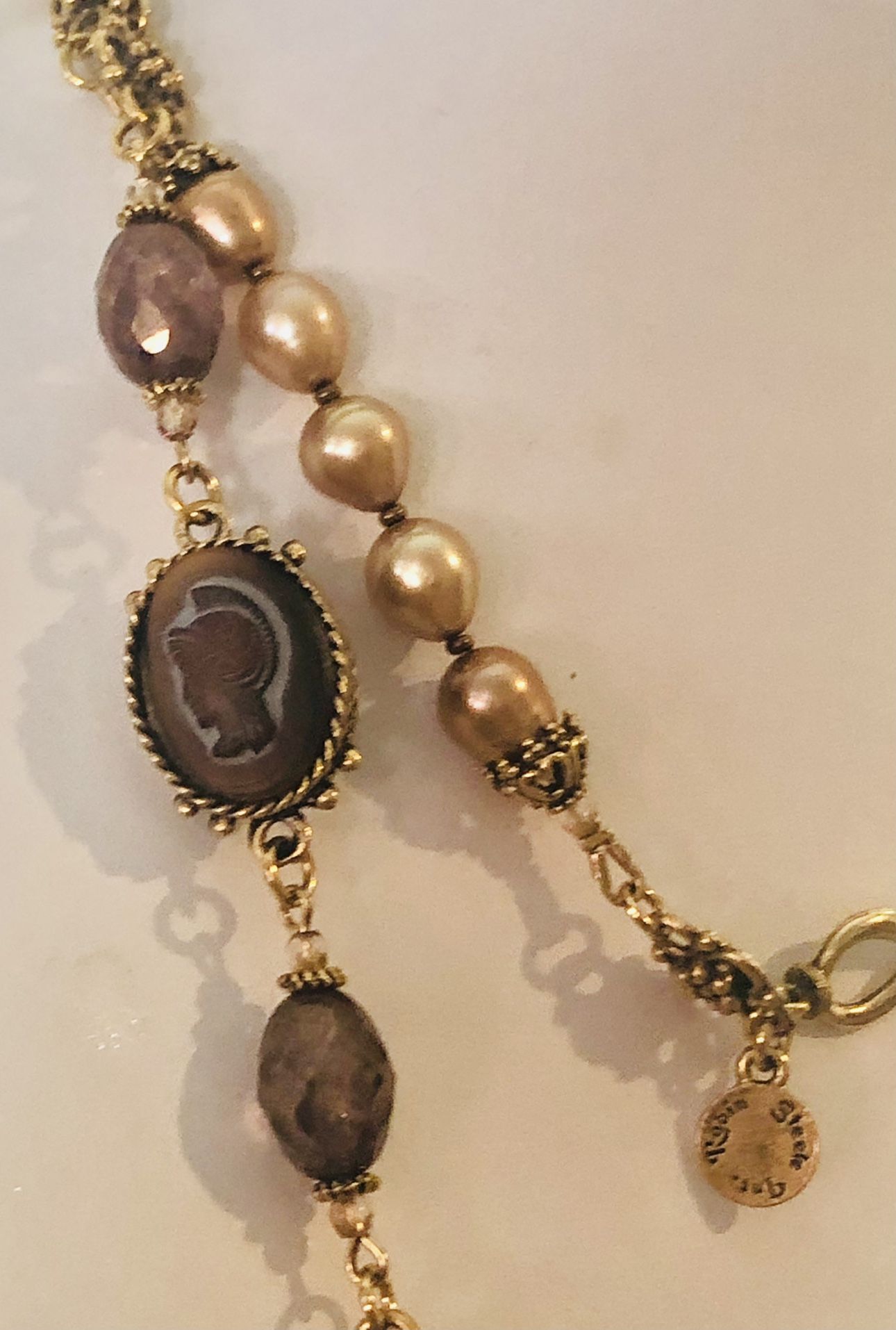 Vtg.Robin Steele baroque pearls and cameo long necklace
