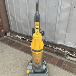 Dyson Dc07 Vacuum Cleaner 