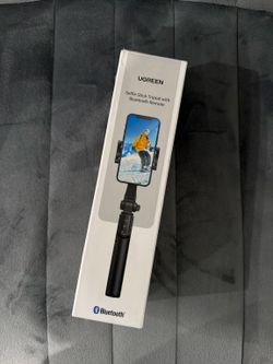UGREEN Selfie Stick Tripod with Bluetooth Remote – Brand New