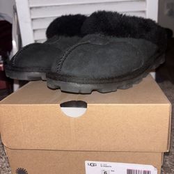UGG SLIPPERS