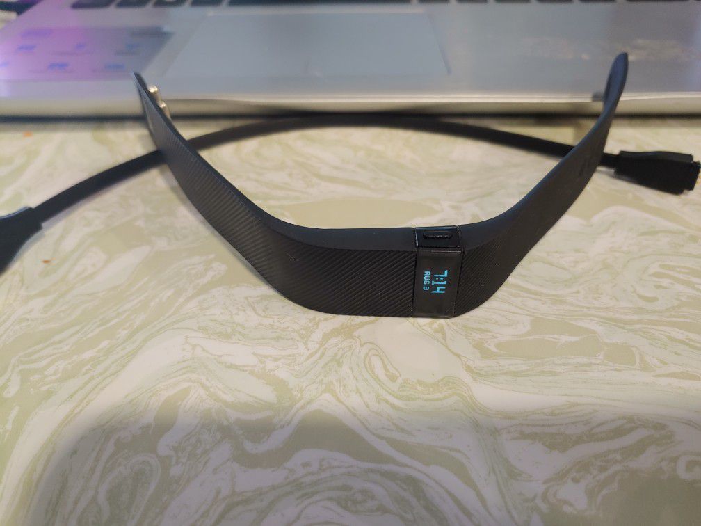 Fitbit with charger $10