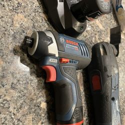 Bosh 1/4 Impact drive and multi tool 2 batteries and charger