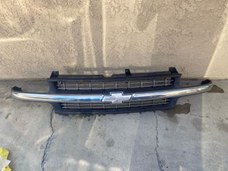 Chevy grill 2000