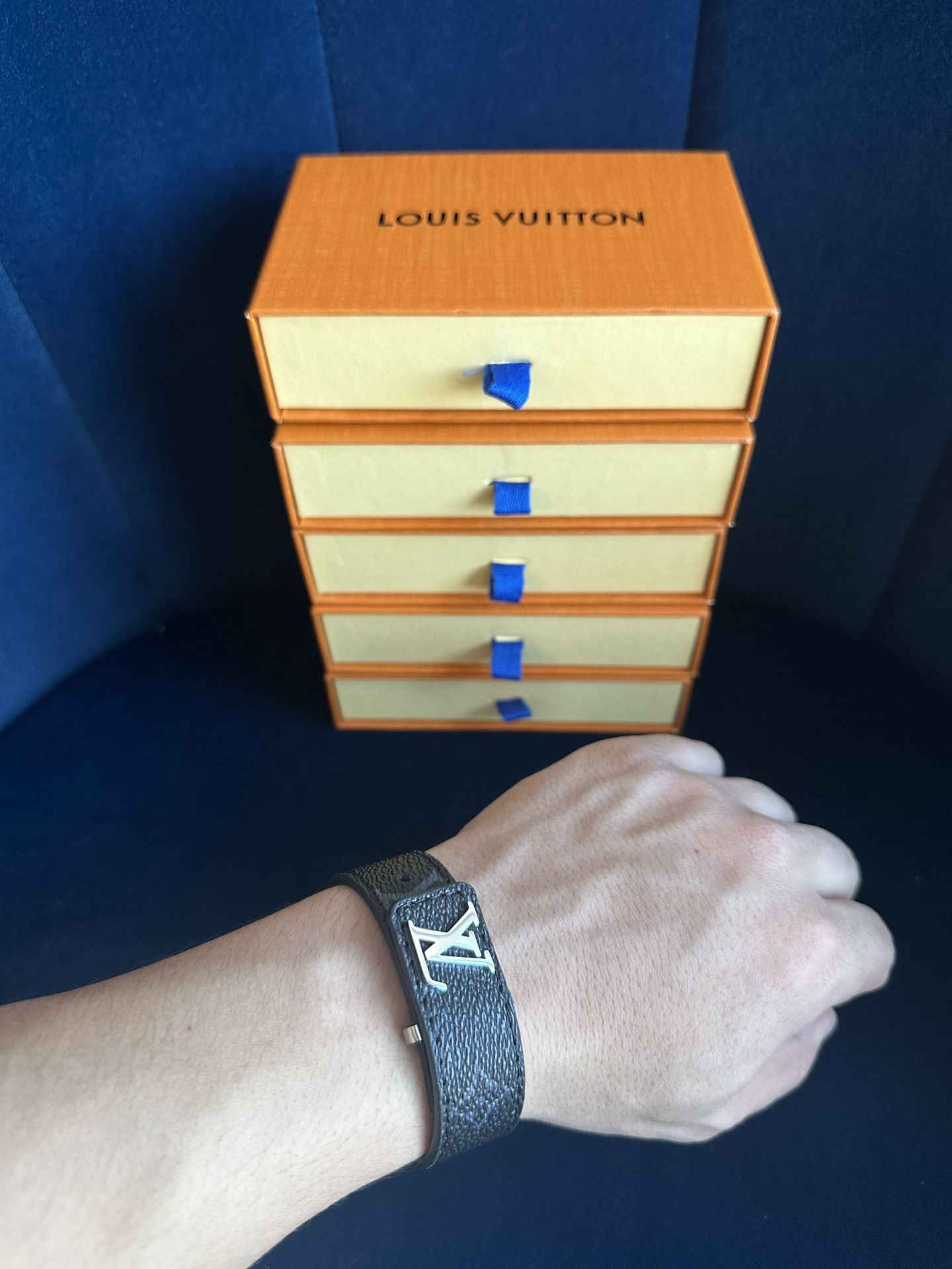 LV Slim Bracelet 