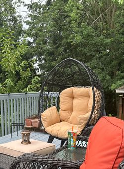 Tamago chair / Egg chair