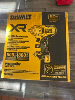 DEWALT Impact Wrench