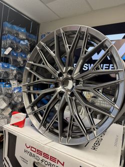 4 Wheels VOSSEN HYBRID FORGED HFX6 22x9.5 Offset +30 6x139.7 Hyper Gunmetal