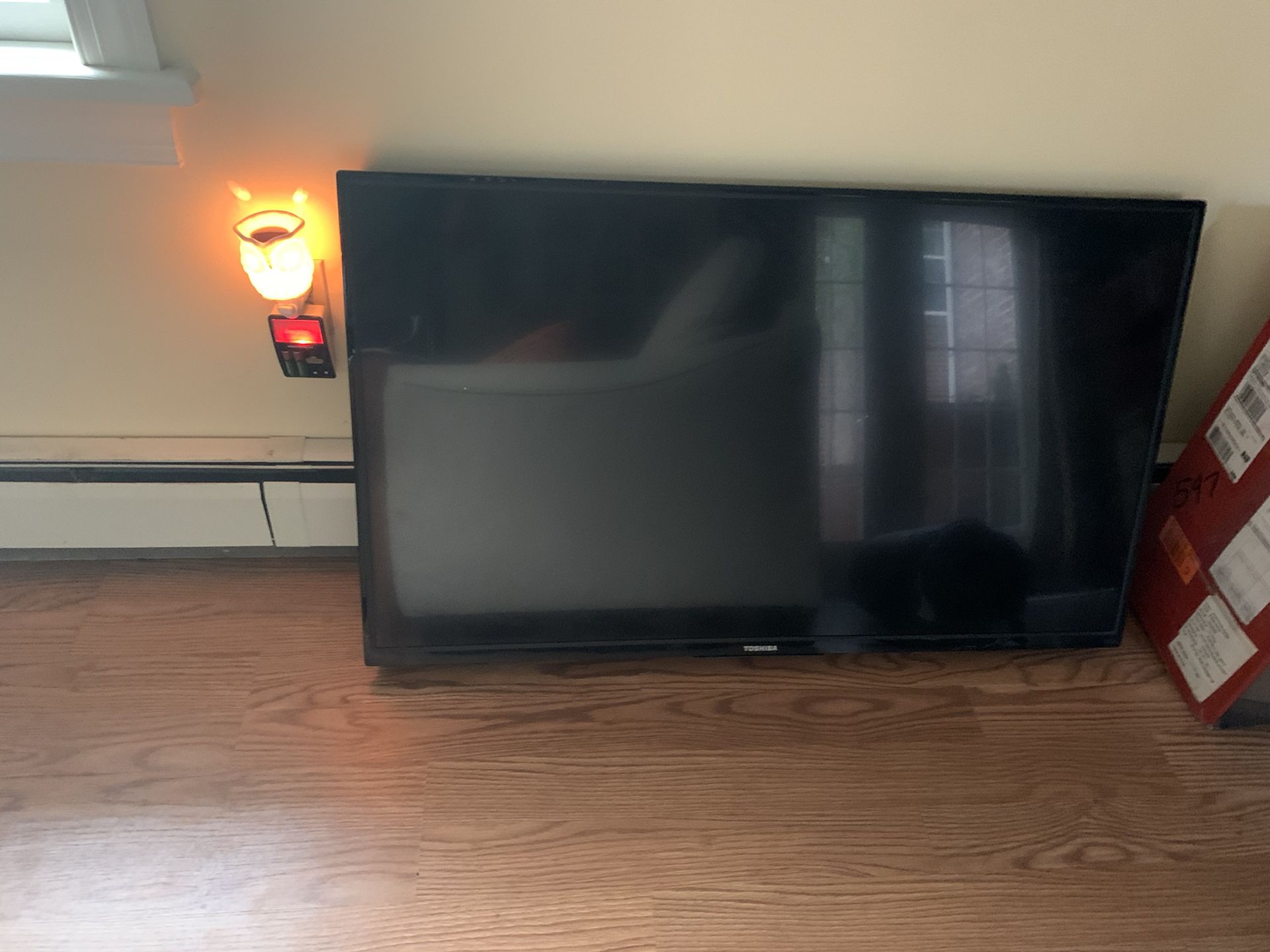 50in Toshiba smart tv with chromecast built in