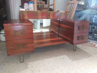 Mid Century Vanity with large Mirror Hairpin Legs