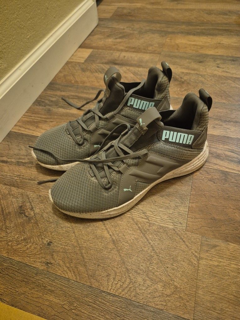 Pumas Women 8.5