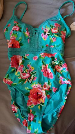 Super Cute Brand new One Piece Swimsuit, Size L