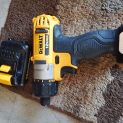 DeWalt 12V Max Impact Drill + Battery & Charger Set