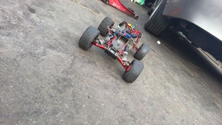 Traxxas ruster 2wd brushless