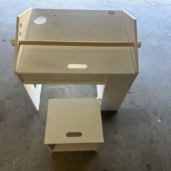 Small Kids Desk With Storage And Seat
