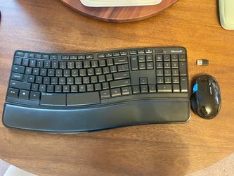 Microsoft Wireless Ergonomic Comfort Desktop 5050 Keyboard & Mouse Set