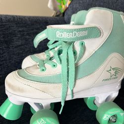 Roller skates 