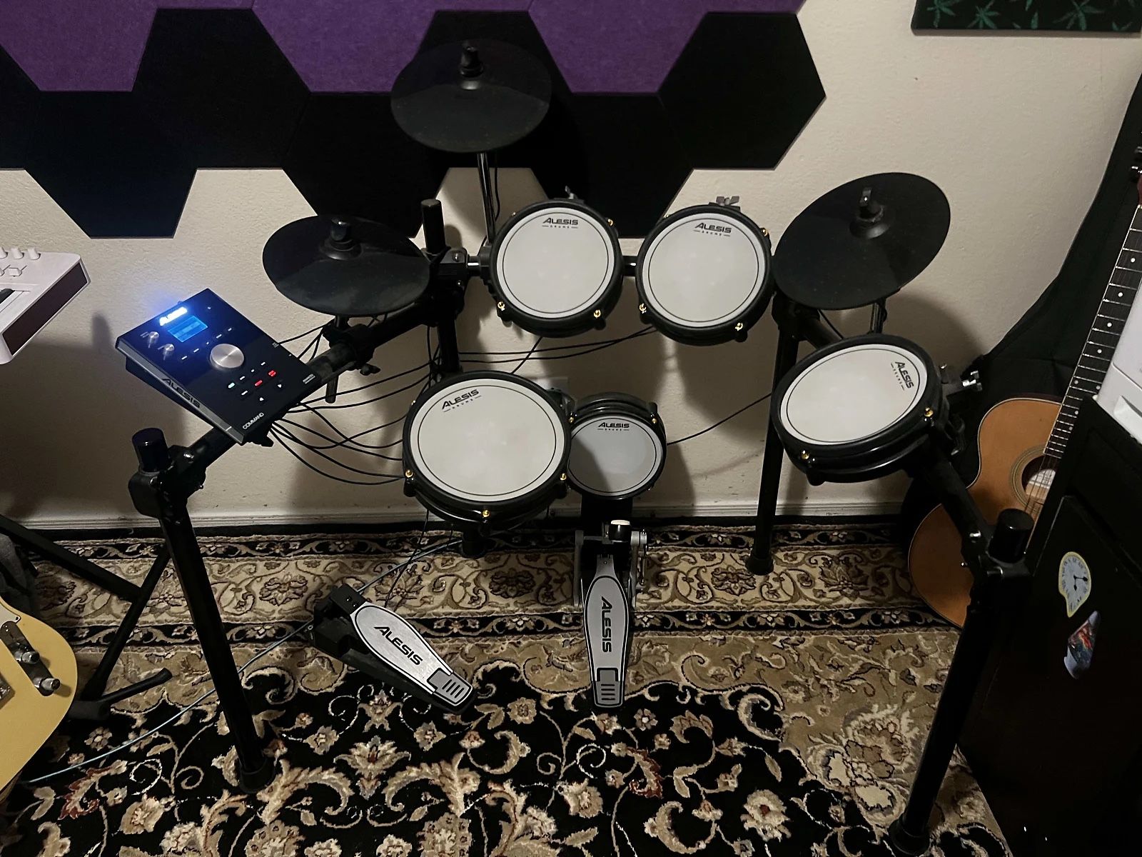 Alesis Command Mesh Kit Electronic Drum Set
