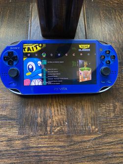 Ps vita over 700 Games