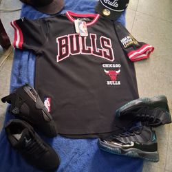 4s AND 11 GAMMA SHOES 