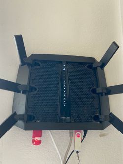 NETGEAR NIGHTHAWK X6S TRI BAND WIFI ROUTER WITH MU-MIMO