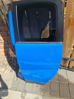 Toyota FJ cruiser Driver Side half door