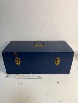 Vintage wooden box tackle pit slot car fishing