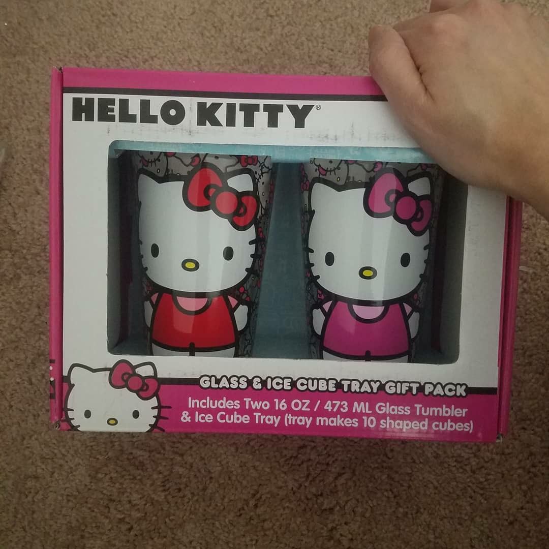 Hello kitty glass tumbler and ice cube tray