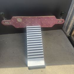 Akdo Skateboarding Rack 