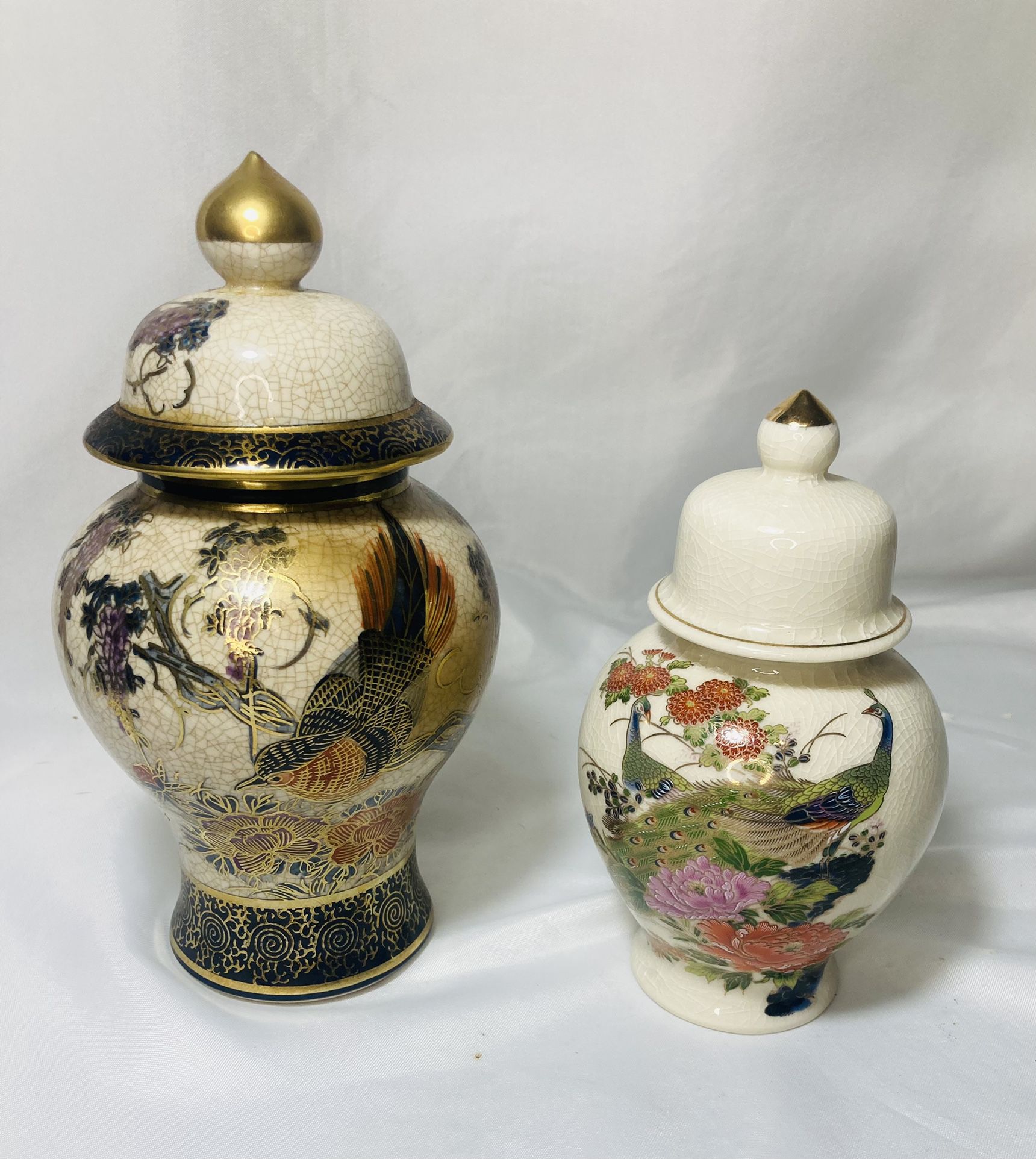 Satsuma ToyoJapanese Ginger Jar Goldwith Floral and Bird Vase Ginger Jar with Lid Peacock