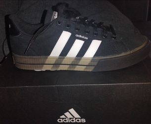 Adidas Mens Size 8 Daily 3.0