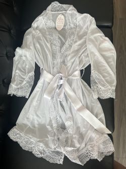 White Lace Robe 